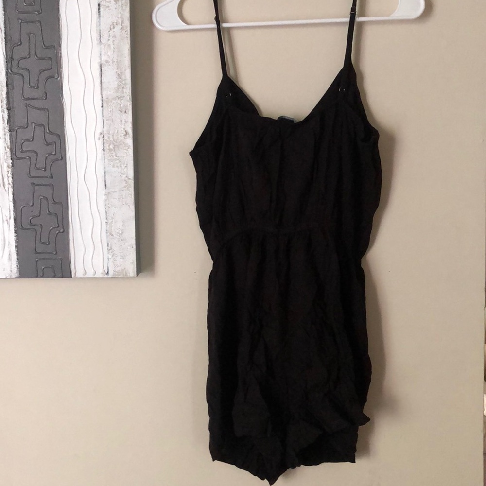 Forever 21 romper - Picture 3 of 3